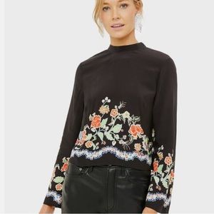 Tuckernuck by RIXO  Peony Flora Georgie Neck
Tie Top Multi size Medium